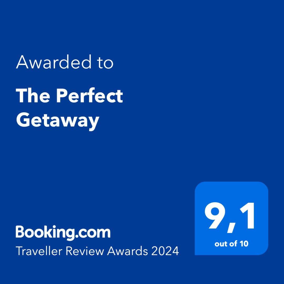 The Perfect Getaway Apartment Grand Baie Bagian luar foto